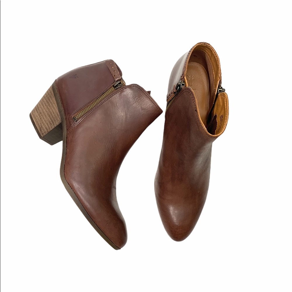 FRYE Judith Double Zip Ankle Boots in Whisky 6.5